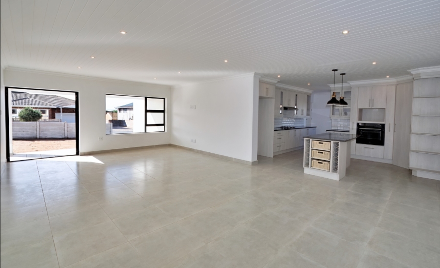 3 Bedroom Property for Sale in Stilbaai Wes Western Cape